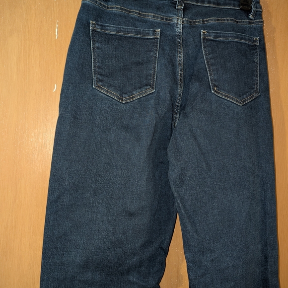 Missguided Dark Blue Relaxed Women's Jeans - Picture 3 of 4